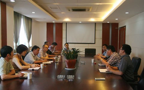 臨安市(shi)吳春法副市長莅(lì)臨公司視察指導(dǎo)工作