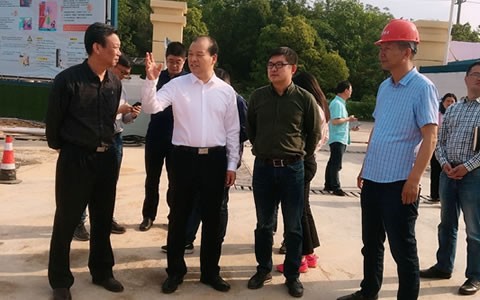浦江縣(xian)委書記程天雲視(shì)察杭機新廠區建(jian)設情況