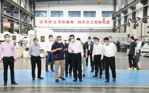 浙江(jiang)省副省長(zhǎng)盧山調研(yan)杭機股份(fèn)